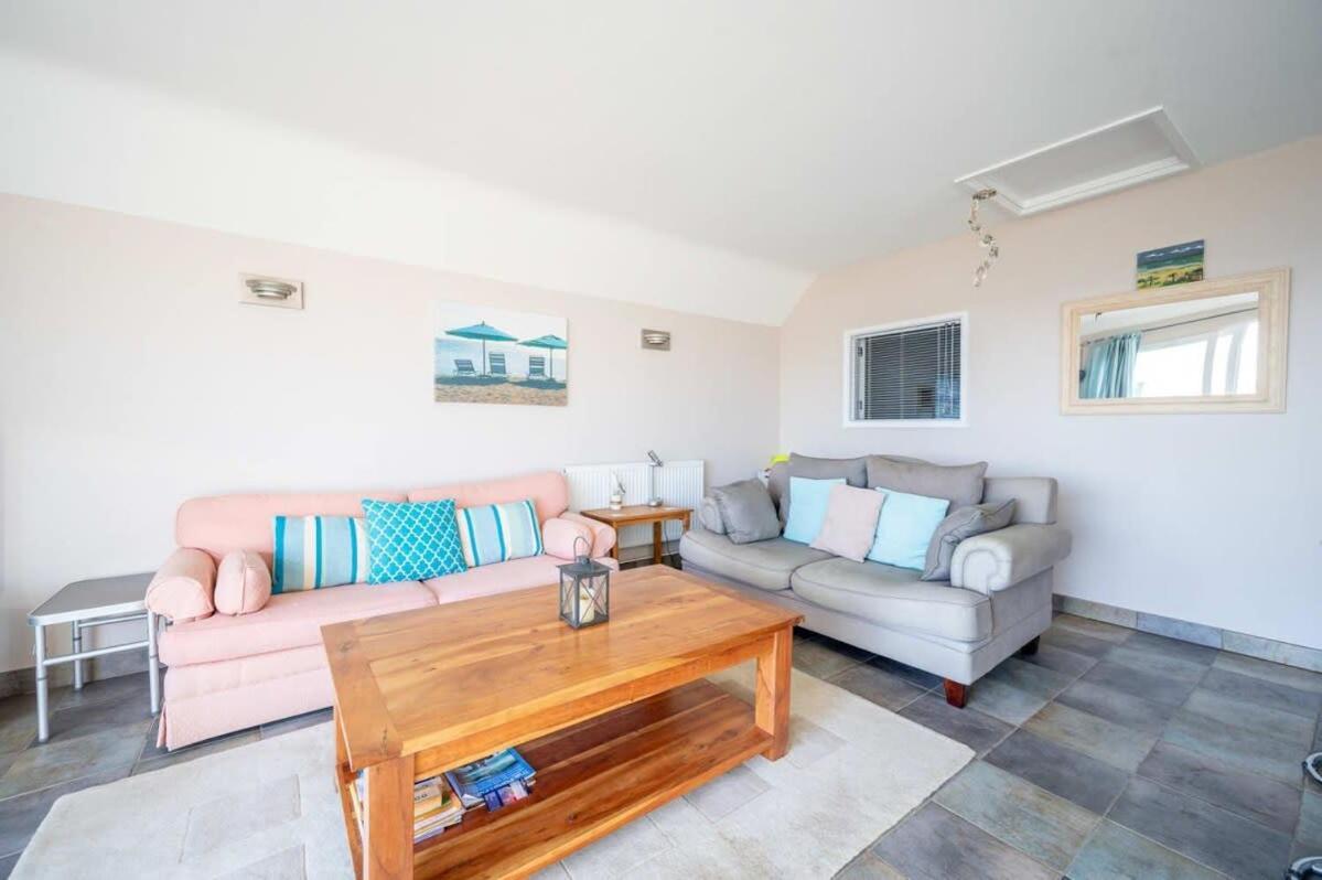 Family Haven By The Waves Direct Beach Access Villa Pevensey Exterior foto
