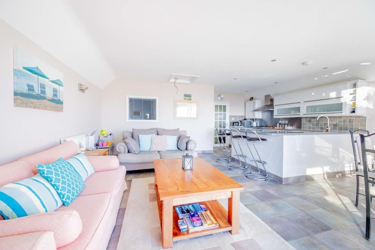 Family Haven By The Waves Direct Beach Access Villa Pevensey Exterior foto