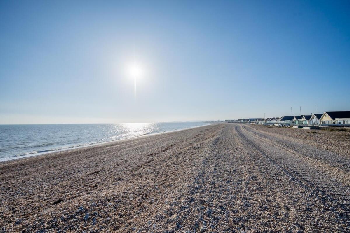 Family Haven By The Waves Direct Beach Access Villa Pevensey Exterior foto